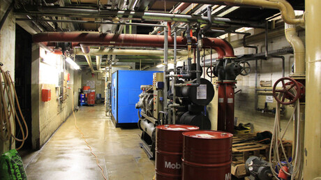 Uzņēmuma ZF Friedrichshafen vecā saspiestā gaisa stacija